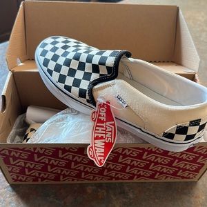 New- Asher slip on Vans